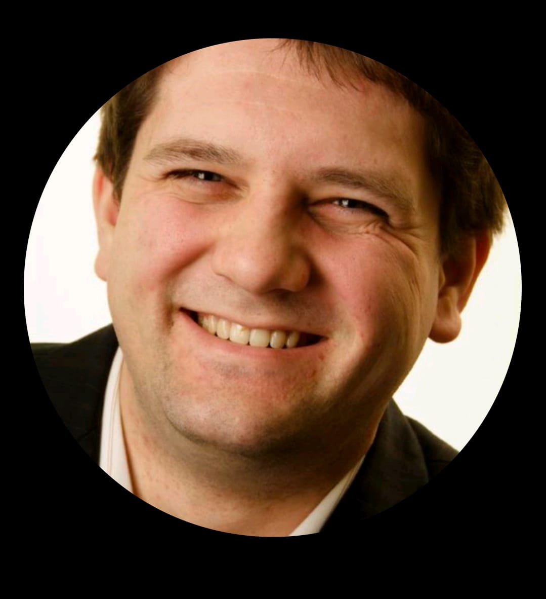 Mr Maciej Kossowski